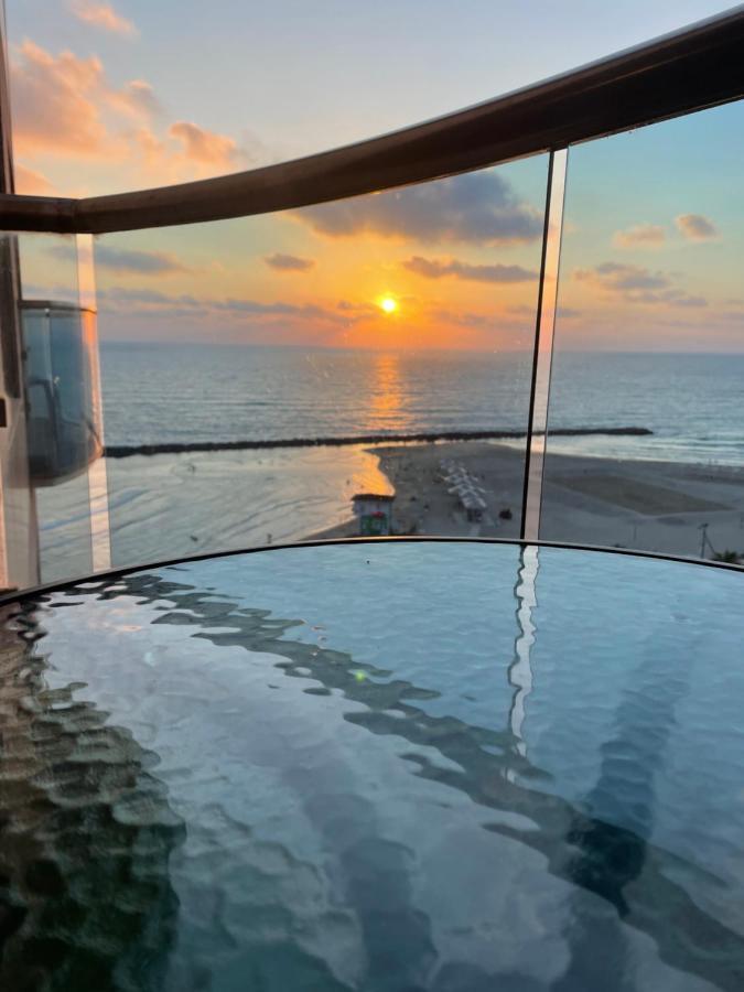 Suite On The Beach 하이파 외부 사진
