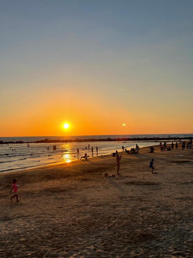 Suite On The Beach 하이파 외부 사진