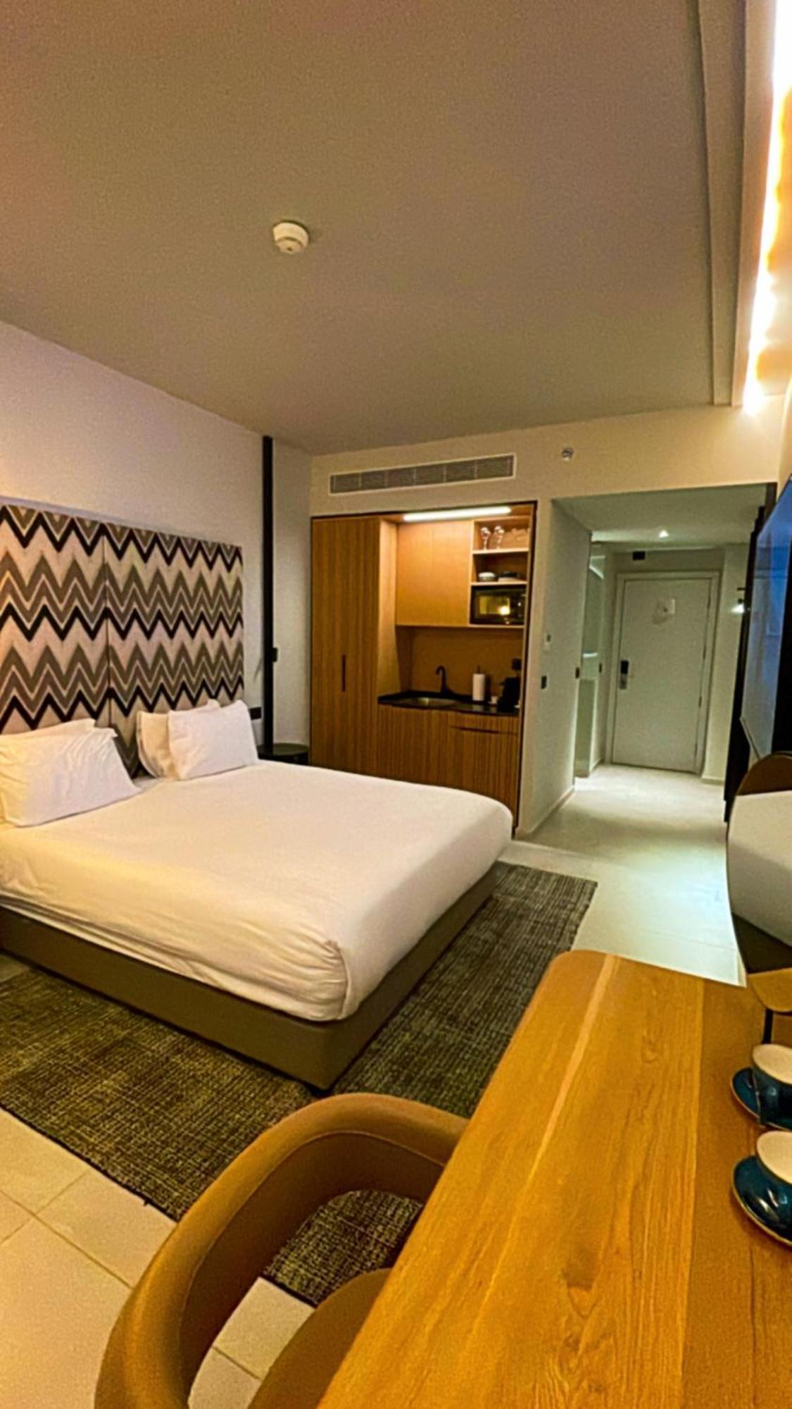 Suite On The Beach 하이파 외부 사진